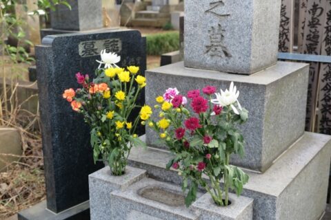 「戒名」「法名」と墓誌の違い